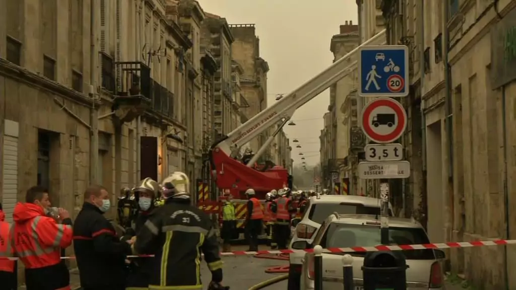 Coup De Feu Bordeaux Aujourd Hui Explosion Bordeaux Aujourd'hui / Lhb69ma8jbetqm : Une explosion est