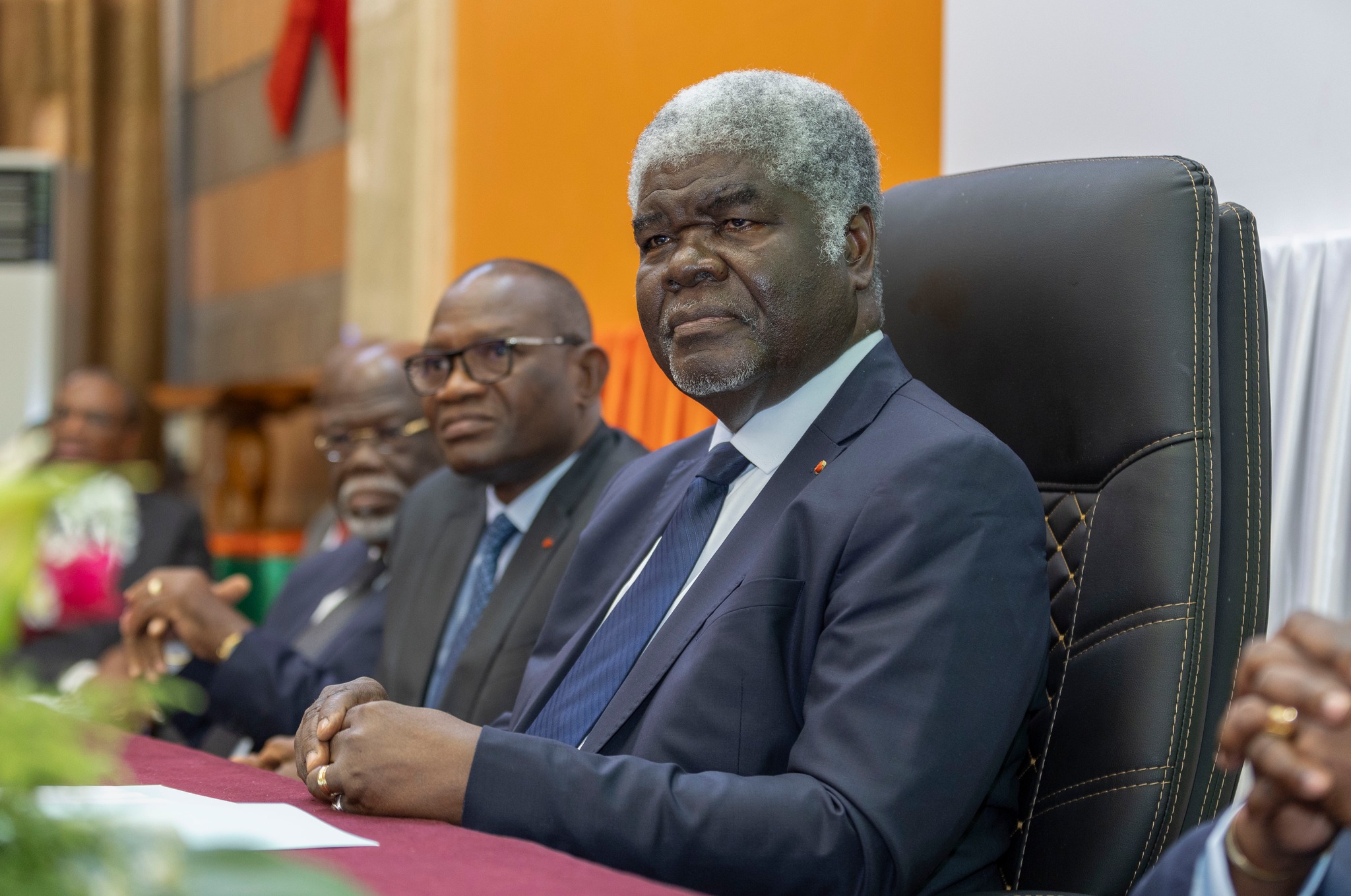 Le Premier Ministre, Ministre des Sports et du Cadre de Vie, Robert Beugré Mambé